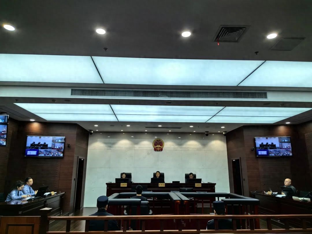 配资炒股公司违法被查，高杠杆炒股亏损14万